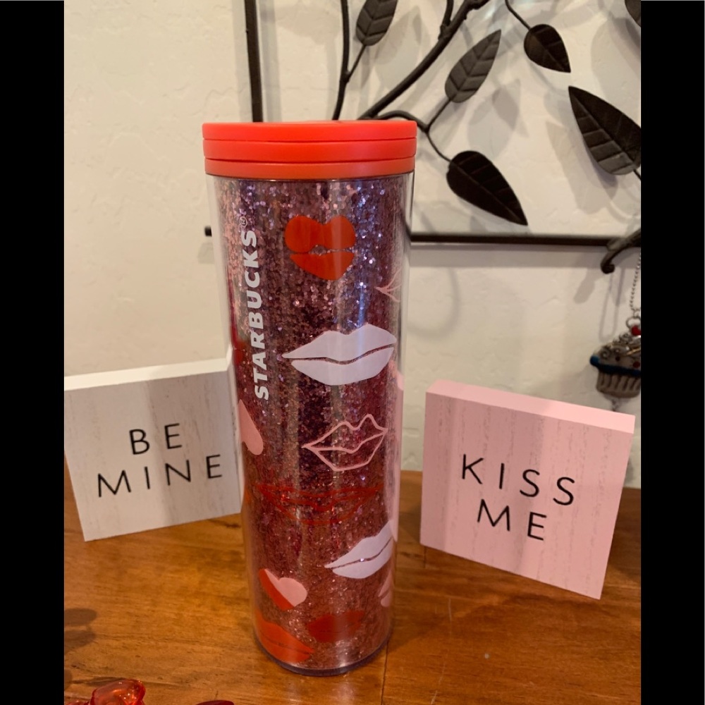 Starbucks Valentine lips tumbler ❣️